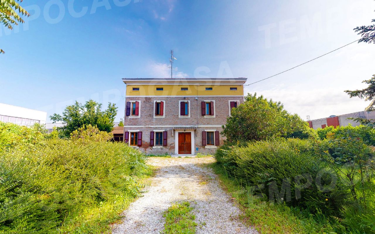 Case In Affitto Mirandola Piano Terra